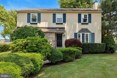 42 Home Rd, Hatboro, PA 19040