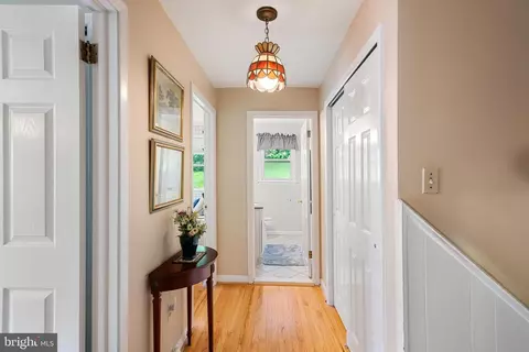 Entry Way - 592 Bob White Rd, Wayne, PA 19087 photo 2 of 2