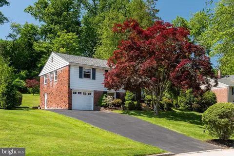Exterior - 592 Bob White Rd, Wayne, PA 19087 photo 2 of 7