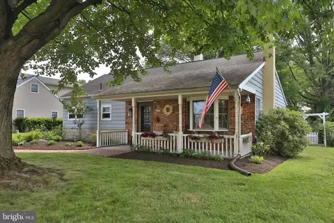 307 Crestview Rd, Lansdale, PA 19446