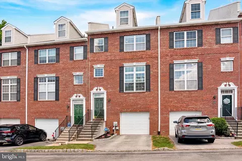 428 W 5th Ave, Conshohocken, PA 19428