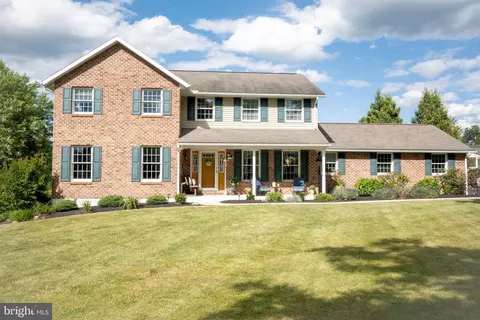 2479 New Hanover Square Rd, Gilbertsville, PA 19525