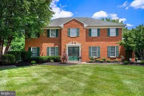 367 Gosling Dr, North Wales, PA 19454