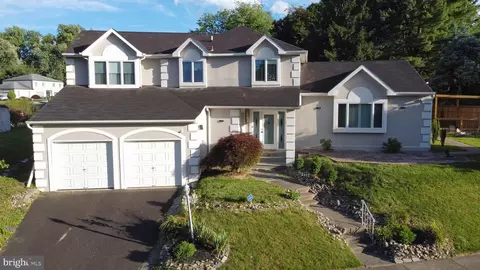 321 Betsy Rd, Huntingdon Valley, PA 19006