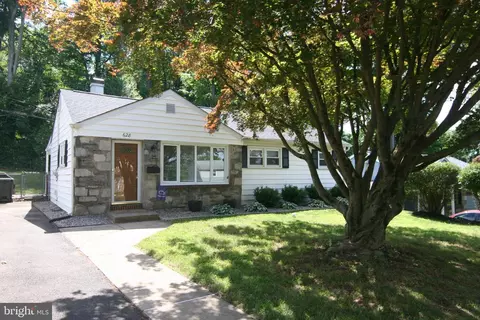 628 Beechwood Rd, Willow Grove, PA 19090