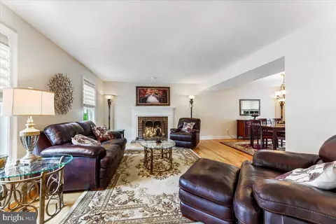 Living - 870 Tannery Dr, Wayne, PA 19087 photo 1 of 2