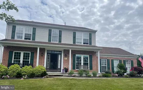 91 Bartlett Dr, Schwenksville, PA 19473