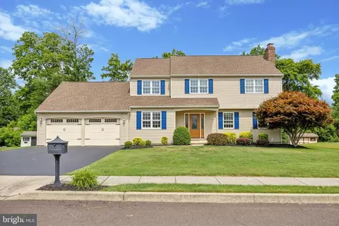 1913 Wayne Dr, Norristown, PA 19403