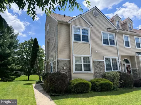 110 Poplar Ct, Collegeville, PA 19426