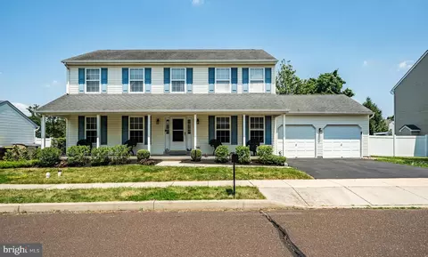 809 Karlyn Ln, Collegeville, PA 19426