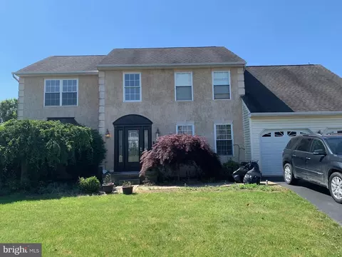 56 Edmonds Dr, Royersford, PA 19468