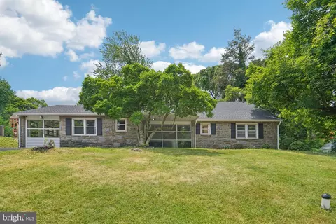 8804 Tyson Rd, Wyndmoor, PA 19038