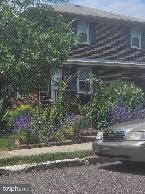 63 Cedar St, Pottstown, PA 19464