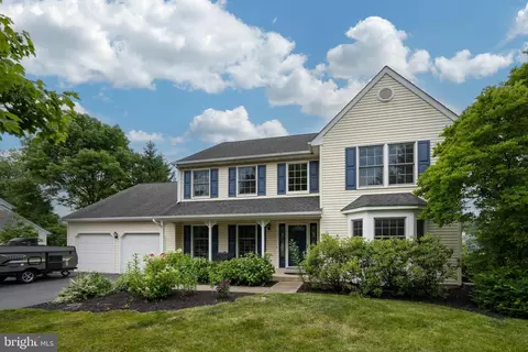 557 Paterno Dr, Harleysville, PA 19438