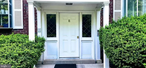 922 W Montgomery Ave #E5, Bryn Mawr, PA 19010