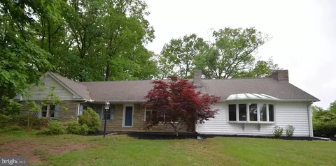 146 S Schultz Rd, Telford, PA 18969