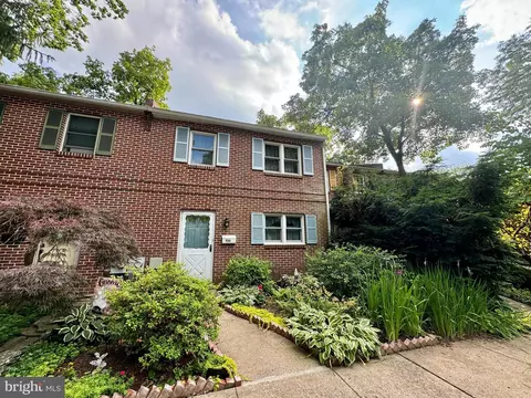 930 Dogwood Ln, Collegeville, PA 19426