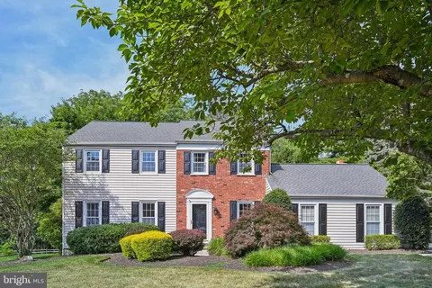 221 E Fiedler Rd, Ambler, PA 19002