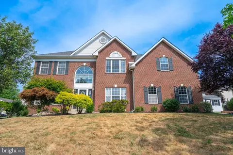 116 Tennyson Ln, North Wales, PA 19454