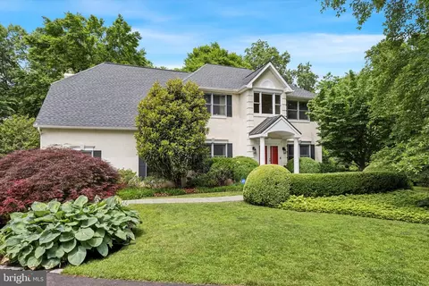 204 River Brook Cir, Jeffersonville, PA 19403