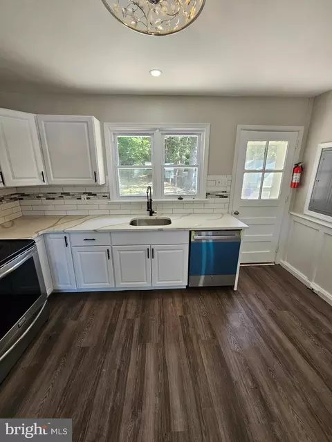 383 Potts Ct, Pottstown, PA 19464