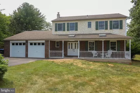241 Saylor Ln, Collegeville, PA 19426