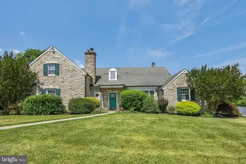 1235 Gordon Rd, Jenkintown, PA 19046