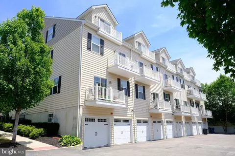 801 Spring Mill Ave #A, Conshohocken, PA 19428