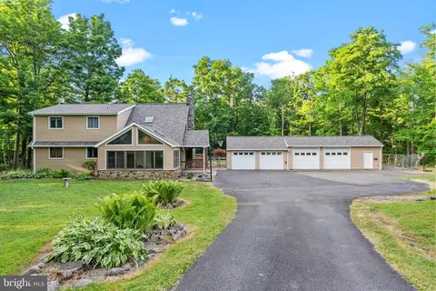 1991 Hill Rd, Perkiomenville, PA 18074
