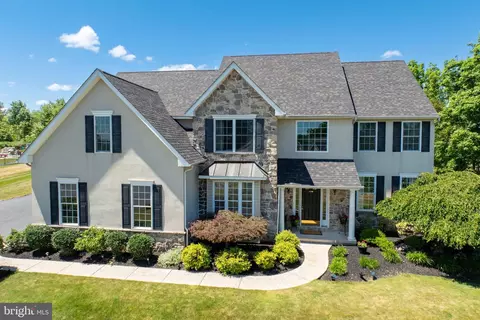 1960 Mary Ln, Harleysville, PA 19438