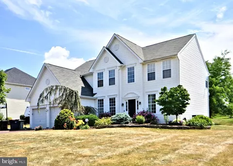 498 Windy Hill Rd, Gilbertsville, PA 19525