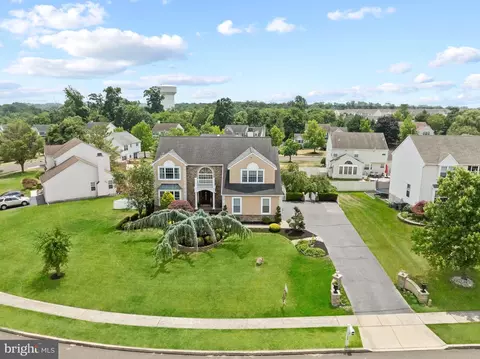 128 Banbury Ave, North Wales, PA 19454