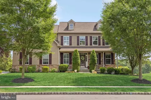 532 Championship Dr, Harleysville, PA 19438