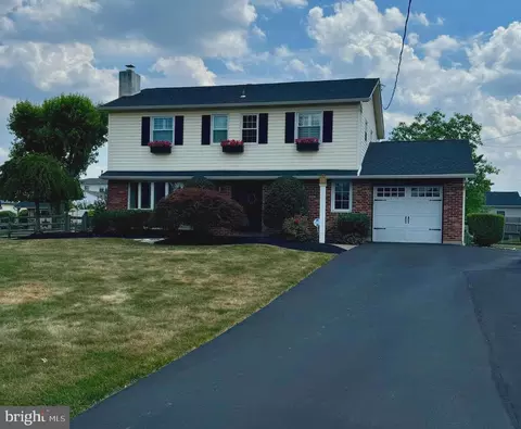 927 Williamson Rd, Horsham, PA 19044