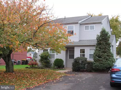 261 Shirley Dr, Harleysville, PA 19438