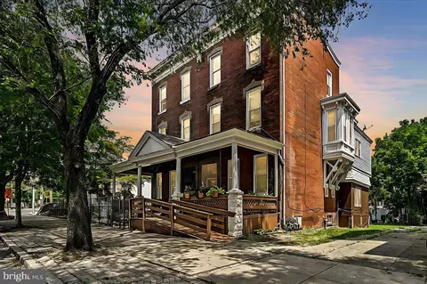 906 Dekalb St, Norristown, PA 19401