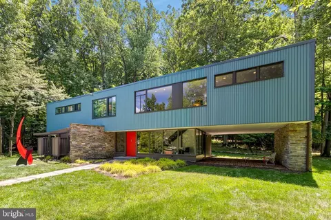 2435 Edge Hill Rd, Huntingdon Valley, PA 19006