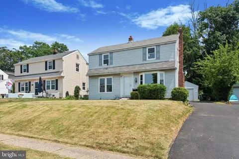 319 Forest Ave, Willow Grove, PA 19090