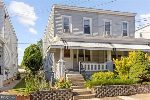 1242 Maple St, Pottstown, PA 19464