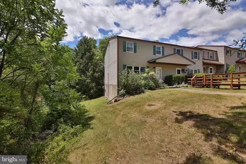 54 Pennypacker Dr, Schwenksville, PA 19473