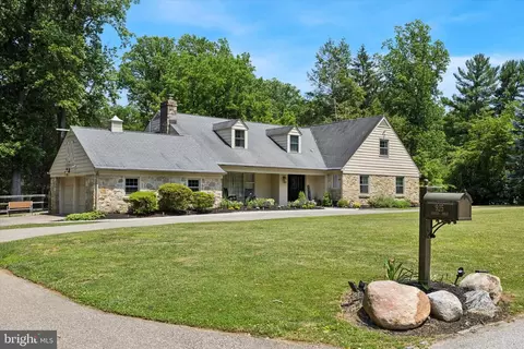 925 Coates Rd, Jenkintown, PA 19046