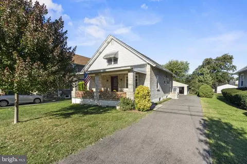 230 Glenwood Rd, King Of Prussia, PA 19406