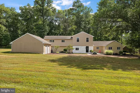250 Stahl Rd, Harleysville, PA 19438