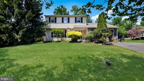 100 Crystal Dr, Schwenksville, PA 19473