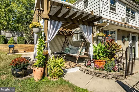 713 Bethlehem Pike, Glenside, PA 19038