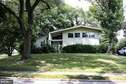 900 Fraser Rd, Glenside, PA 19038