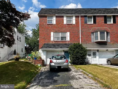 613 Gary Ln, Norristown, PA 19401