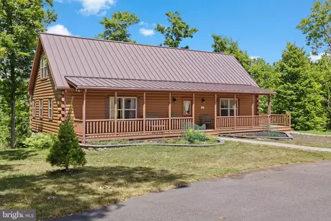 101 Colonial Dr, Perkiomenville, PA 18074