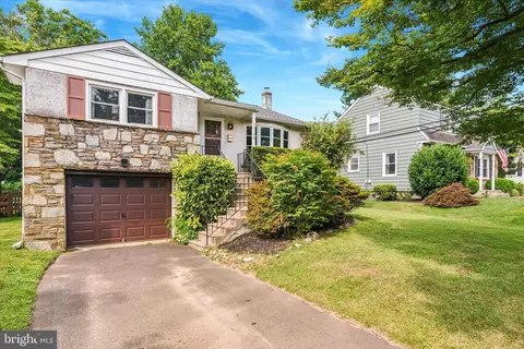 2106 Rush Rd, Abington, PA 19001