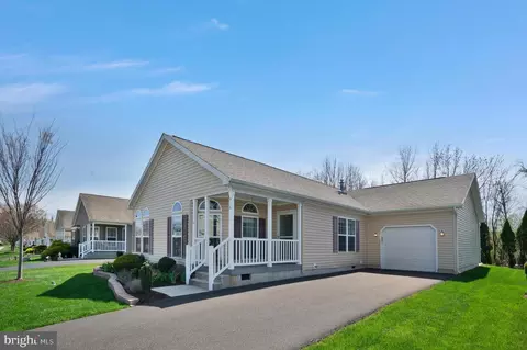 416 Azalea Dr, Blue Bell, PA 19422